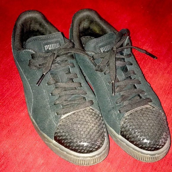 Puma gently used - Picture 1 of 5